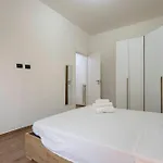 Apartment Duca's - Near Hospital Self Chek-in Novara